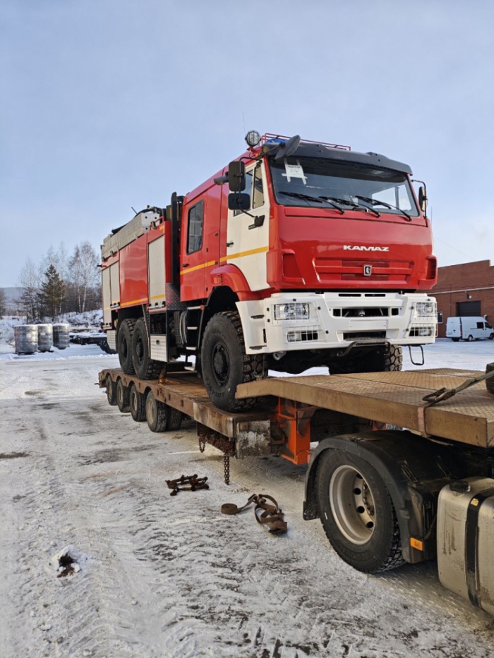 Поставка автомобилей пенного тушения в Южно-Сахалинск