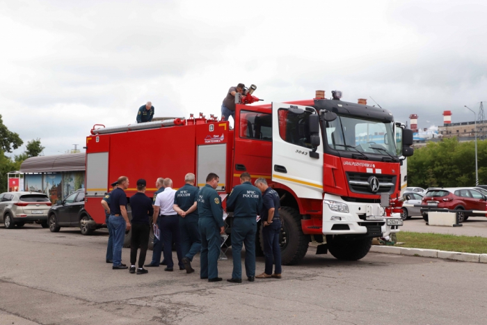 Автопробег и презентация аэродромного пожарного автомобиля АА-12/60 на шасси 3043 производства АО «УралПОЖТЕХНИКА»