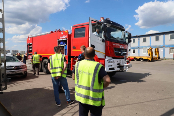 Автопробег и презентация аэродромного пожарного автомобиля АА-12/60 на шасси 3043 производства АО «УралПОЖТЕХНИКА»